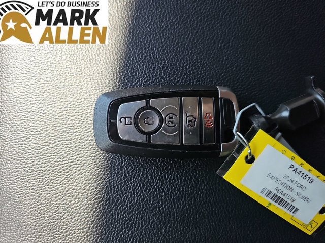 Used 2024 Ford Expedition XLT AWD/4WD image 34
