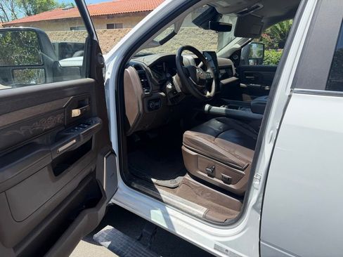Used 2025 RAM 3500 Longhorn AWD/4WD image 18