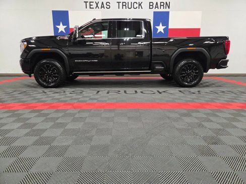 Used 2022 GMC Sierra 2500 Denali w/ Denali Black Diamond Edition image 1