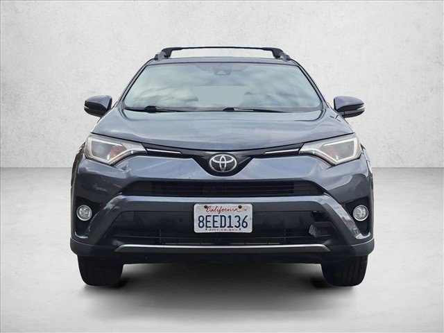 Used 2018 Toyota RAV4 XLE FWD image 2