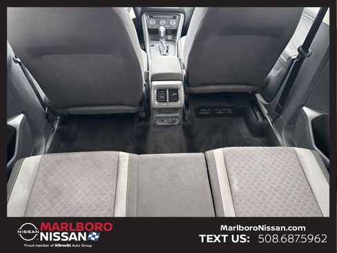 Used 2020 Volkswagen Tiguan S image 14