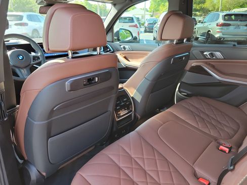 New 2026 BMW X5 xDrive40i w/ Executive Package image 9