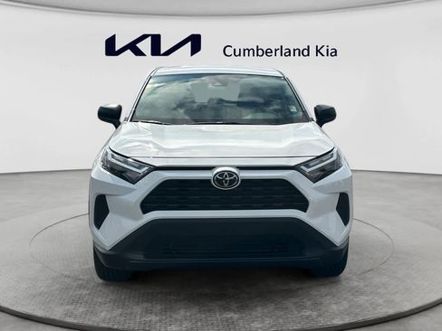 Used 2025 Toyota RAV4 LE AWD/4WD image 8