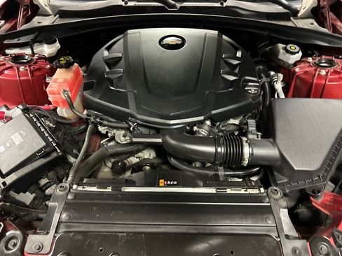 Used 2018 Chevrolet Camaro LT image 25