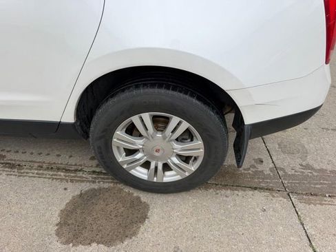 Used 2015 Cadillac SRX Luxury w/ Driver Awareness Package image 7