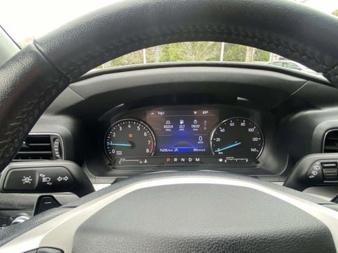 Used 2020 Ford Explorer XLT w/ Equipment Group 202A AWD/4WD image 16