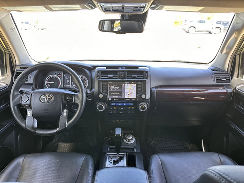 Used 2022 Toyota 4Runner Limited AWD/4WD image 32