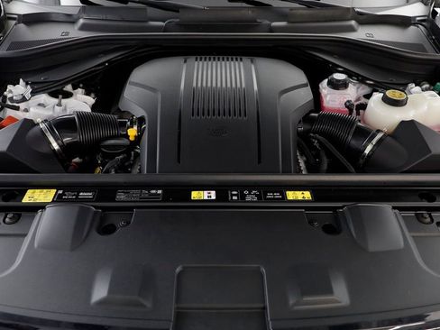 New 2025 Land Rover Range Rover SV AWD/4WD image 29