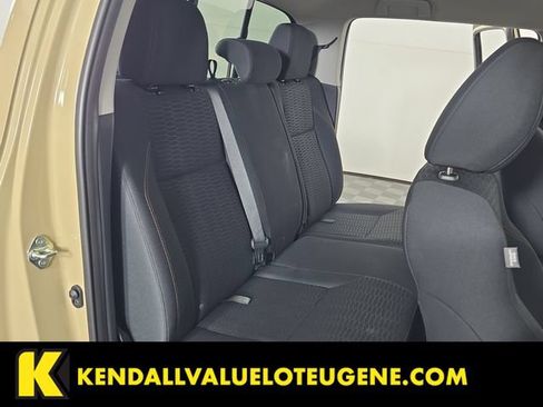 Used 2017 Toyota Tacoma SR5 w/ Tow Package AWD/4WD image 26