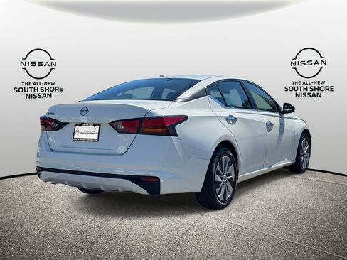 Used 2025 Nissan Altima 2.5 S FWD image 5