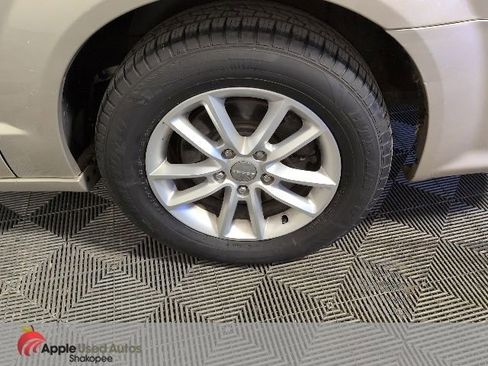 Used 2016 Dodge Grand Caravan SXT FWD image 46