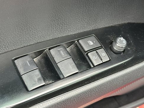 Used 2025 Toyota Camry LE image 12