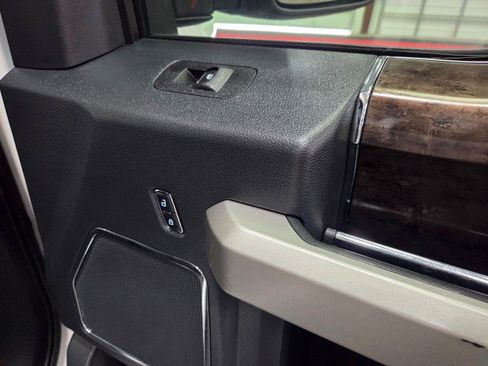 Used 2022 Ford F250 Lariat w/ Lariat Ultimate Package image 39