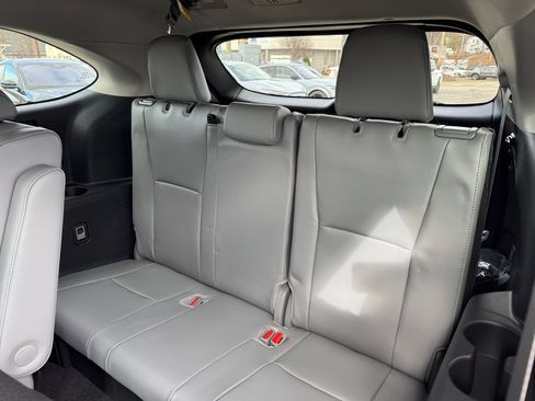 New 2026 Toyota Highlander Platinum AWD/4WD image 31