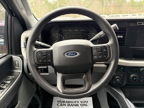 Used 2024 Ford F250 XLT w/ FX4 Off-Road Package image 19