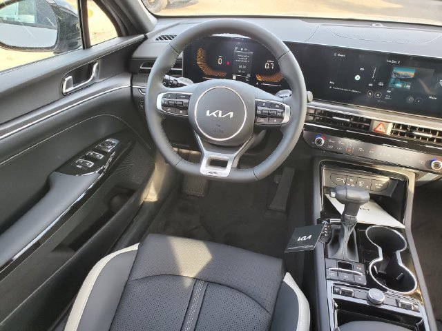 New 2026 Kia K5 GT-Line FWD image 7