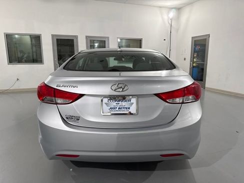 Used 2013 Hyundai Elantra GLS w/ Preferred Pkg FWD image 8