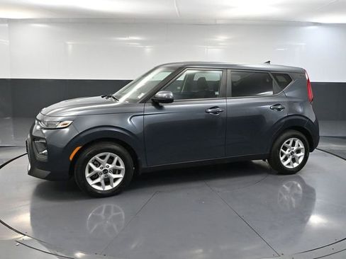 Used 2020 Kia Soul S image 10