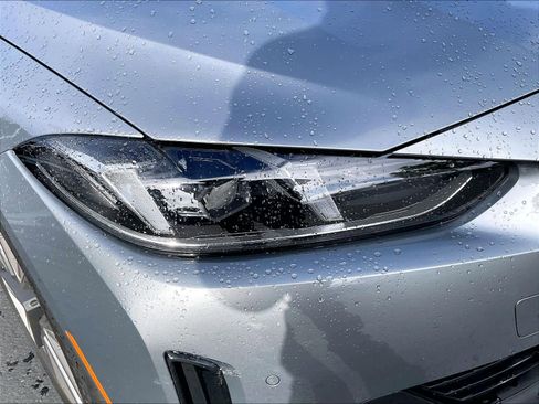 Certified 2025 BMW i4 eDrive40 image 31