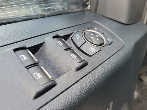 Used 2018 Ford F150 Raptor w/ Equipment Group 802A Luxury image 17