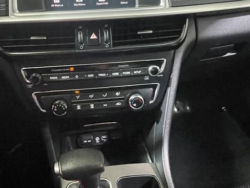 Used 2020 Kia Optima S w/ S Panoramic Sunroof Package image 41