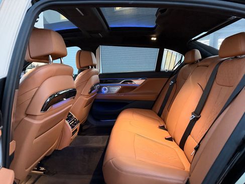 Used 2017 BMW 750i xDrive 750i xDrive image 22