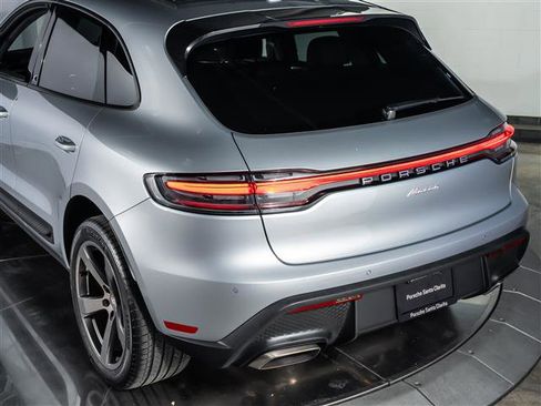 Certified 2026 Porsche Macan image 29