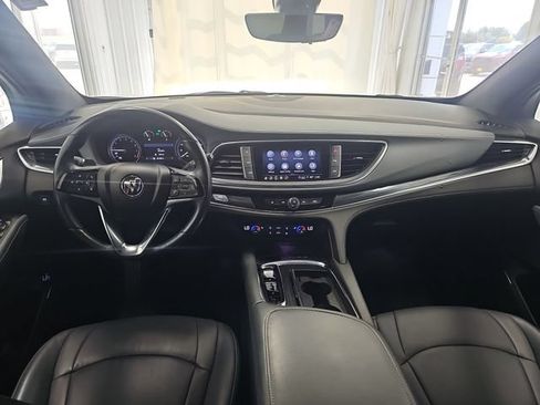 Used 2024 Buick Enclave Essence w/ Experience Buick Package AWD/4WD image 12