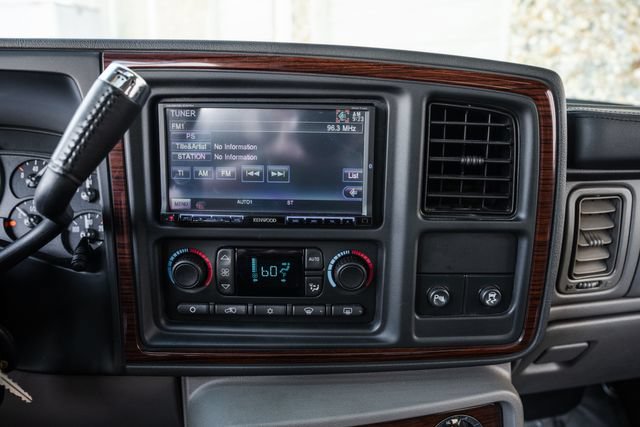 Used 2003 Cadillac Escalade AWD image 57