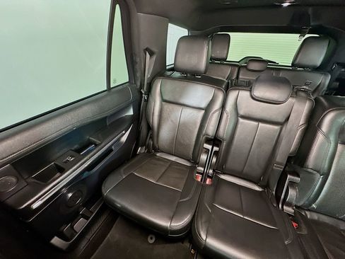Used 2019 Ford Expedition XLT w/ Equipment Group 202A image 12