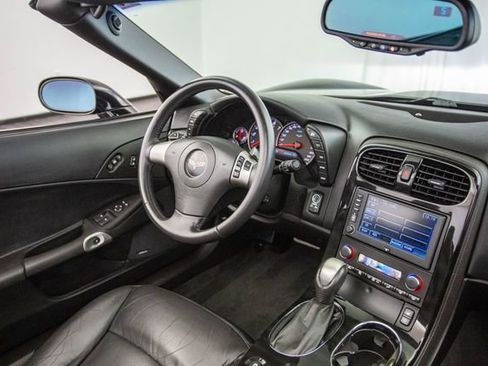Used 2008 Chevrolet Corvette Convertible w/ Preferred Equipment Group image 4