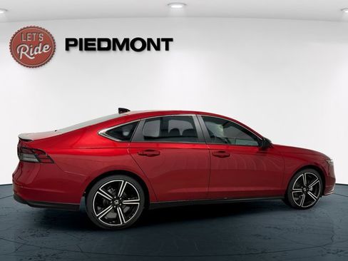 Certified 2025 Honda Accord Sport image 5