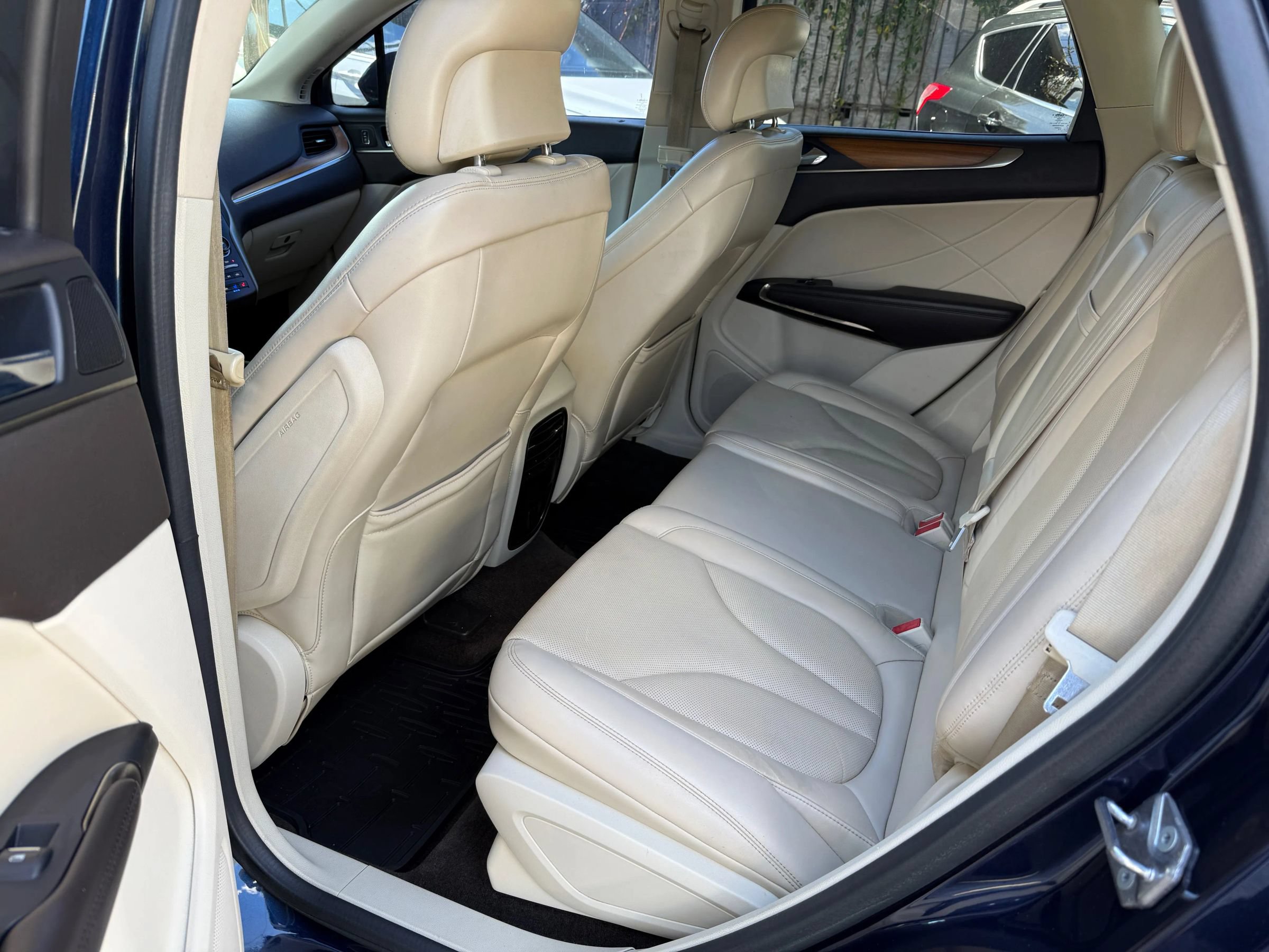Used 2015 Lincoln MKC FWD w/ Equipment Group 102A Reserve image 13