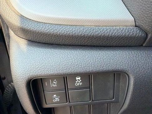 Used 2020 Honda CR-V LX image 11