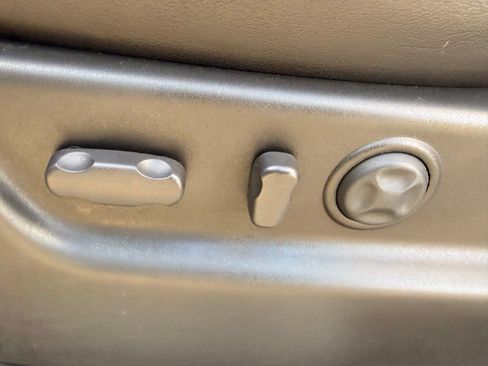 Used 2008 Cadillac Escalade EXT image 15