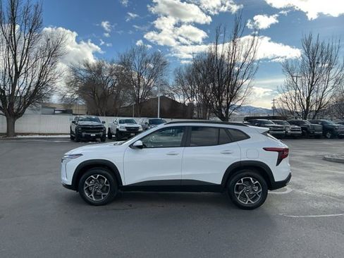 New 2026 Chevrolet Trax LT image 7