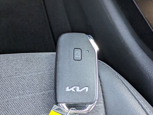 Certified 2023 Kia Seltos S FWD image 26