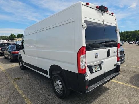 Used 2023 RAM ProMaster 2500 FWD image 3