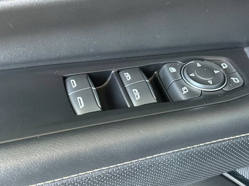 Certified 2025 Chevrolet Tahoe Premier AWD/4WD image 12