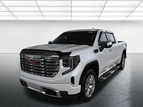 Used 2024 GMC Sierra 1500 Denali AWD/4WD image 6