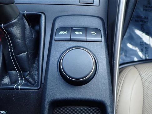 Used 2018 Lexus IS 300 AWD image 22