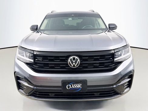 Used 2023 Volkswagen Atlas SEL R-Line image 2