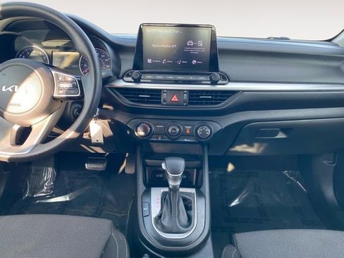 Used 2023 Kia Forte LXS image 11