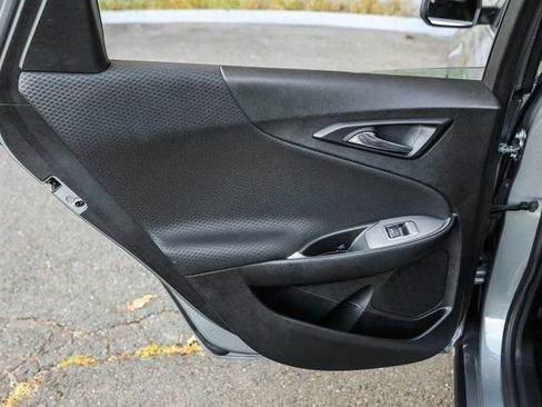 Used 2025 Chevrolet Malibu RS image 18