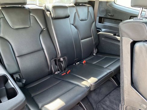 Used 2024 Kia Telluride LX AWD/4WD image 24