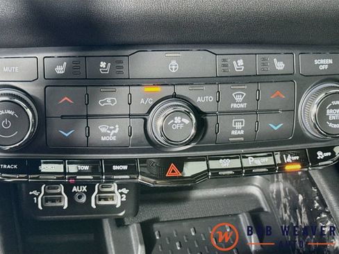 Used 2025 Dodge Durango R/T AWD/4WD image 25