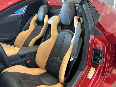 Used 2022 Chevrolet Corvette Stingray Premium Conv w/ 3LT RWD image 21