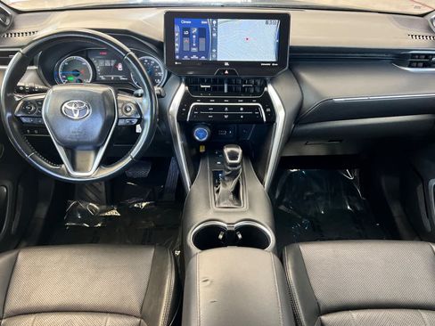 Certified 2022 Toyota Venza Limited AWD/4WD image 3