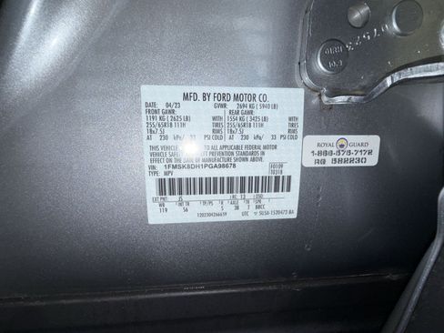 Used 2023 Ford Explorer XLT w/ Equipment Group 202A AWD/4WD image 29