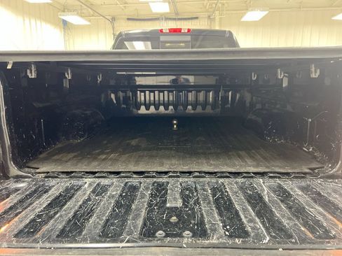 Used 2011 GMC Sierra 2500 SLT w/ Entertainment Package AWD/4WD image 23